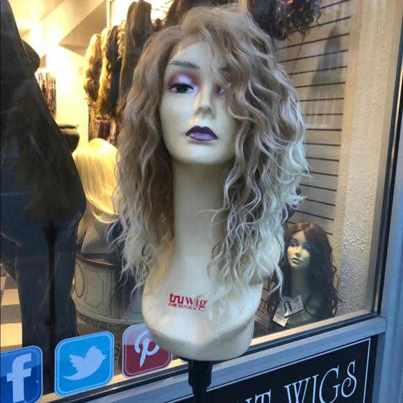 Curly ombré blonde Swisslace Lacefront Wig main image 8